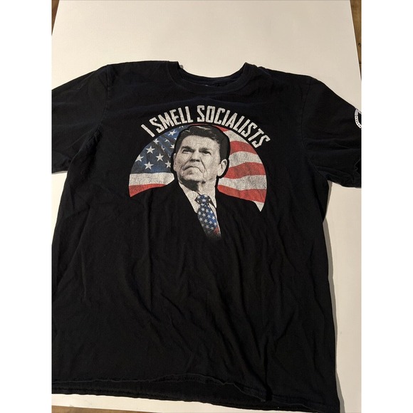 Dope Short-Sleeve Unisex T-Shirt!! I smell Socialists!! - Picture 1 of 3